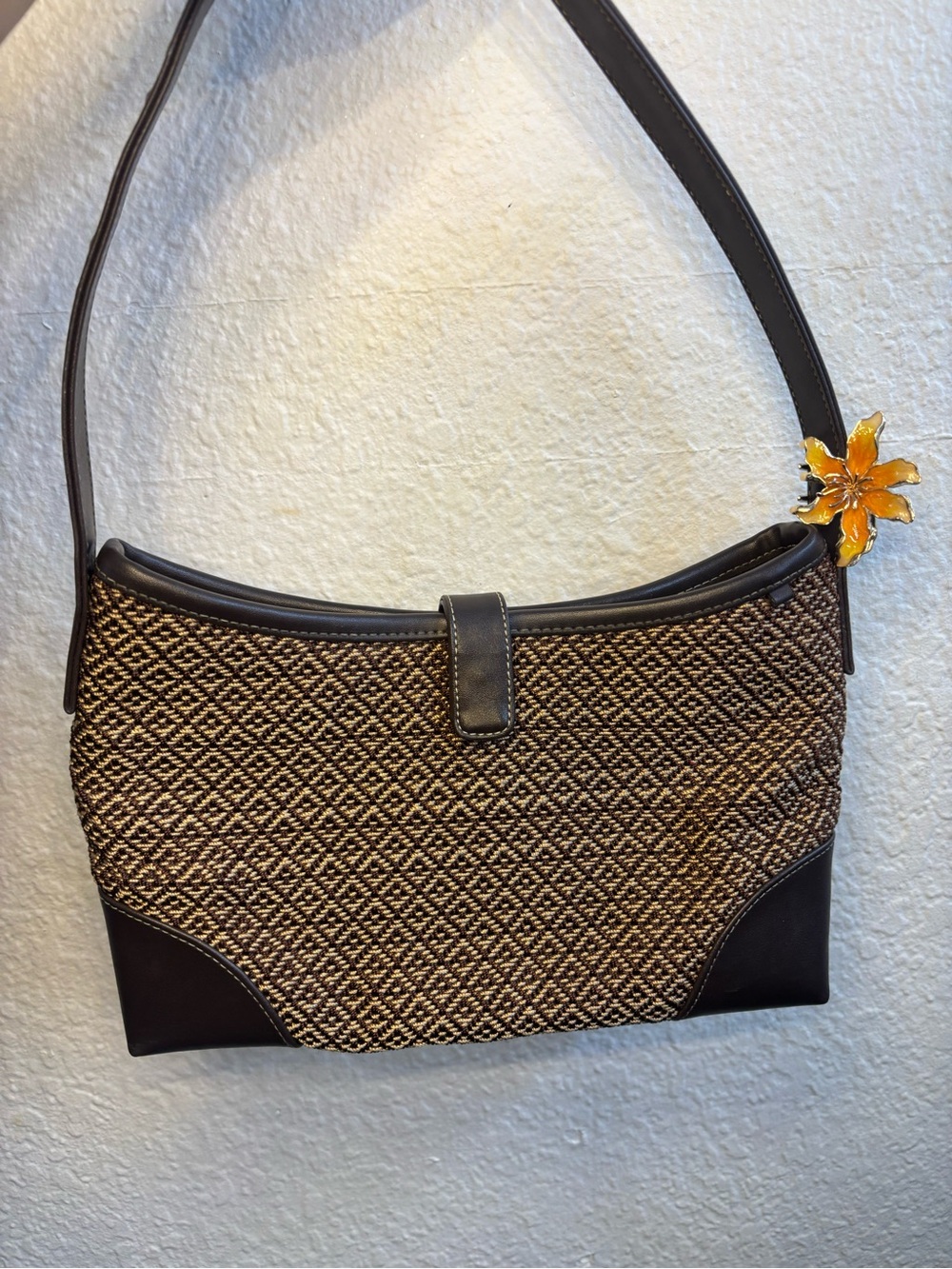 Womenās The Sak Woven Pattern Brown Shoulder Bag